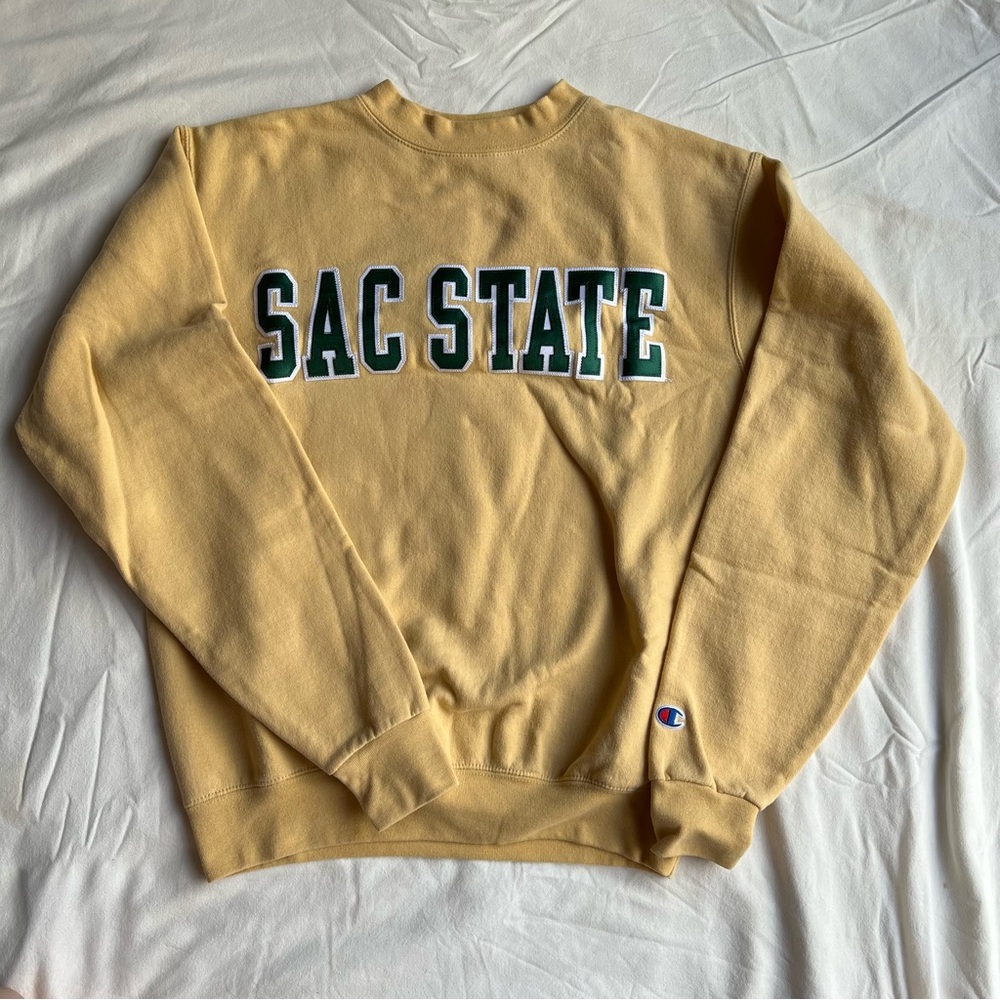 Sacramento Sac State Crewneck Sweatshirt Yellow Embroidered Letters Size S